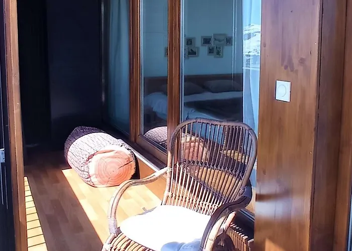 Rénové 47m² - 6 Pers, Proche Pistes Et Commodités, Quartier Animé, Parking Inclus - Fr-1-545-32 Appartement
